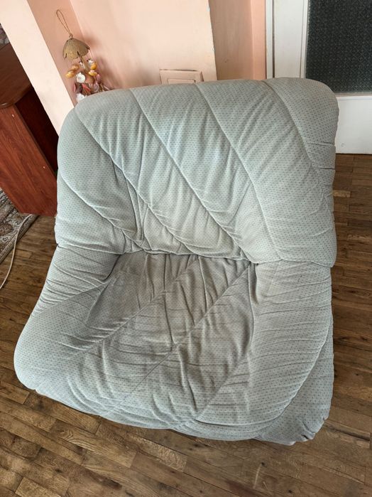 2 големи сиви фотьойла