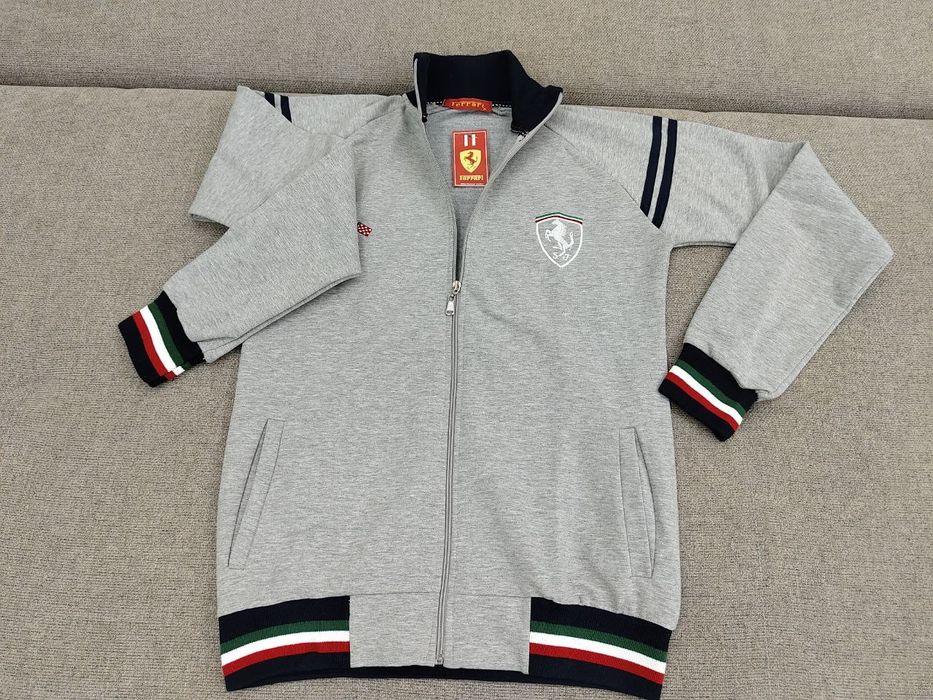Мужские ветровки Ferrari