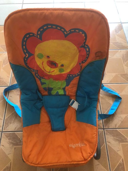 Бебешки шезлонг / бебешко столче 2 в 1