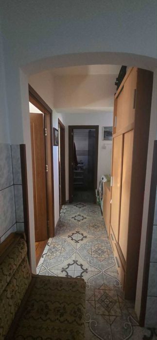 De vanzare urgent, apartament spatios , centru Caracal