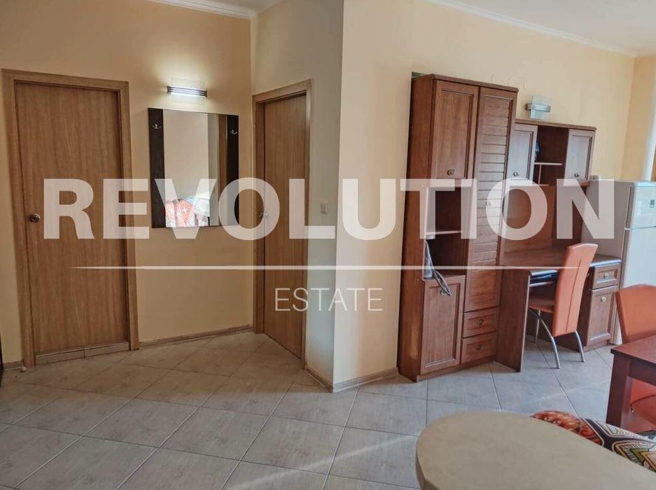 СЛЪНЧЕВ ДВУСТАЕН апартамент в к.к. Златни пясъци !