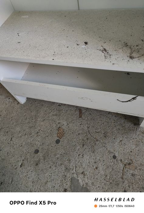 Vând mobila de baie