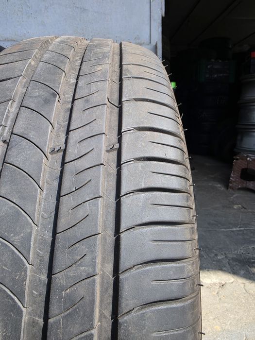 4 бр. летни гуми 215/60/16 Michelin DOT 0119 5-5,5 mm