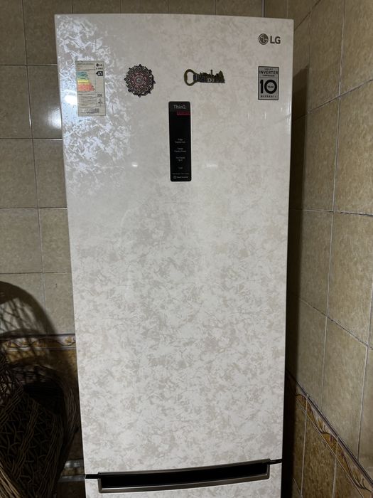 Продам холодильник LG