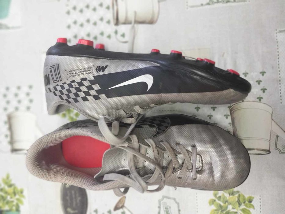 Ботонки Nike 38 номер