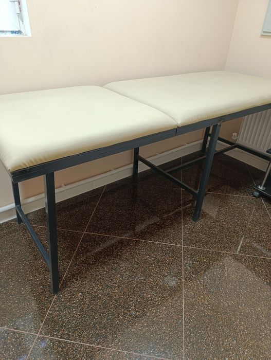 Продаётся Кушетка