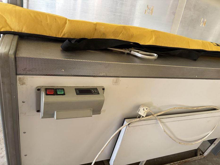 Холодильник витринный