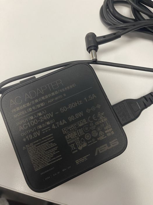 Vand monitor gaming Asus
