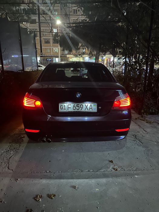 Продаю BMW 520i 2004г