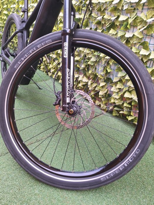 Vand/ schimb bicicleta Electrica CUBE