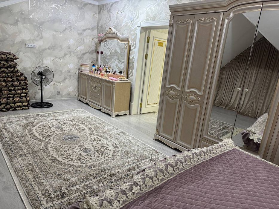 Kadesheva bozori yonida kvartira ijaraga beriladi