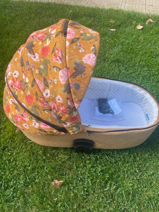 ADAMEX бебешка количка