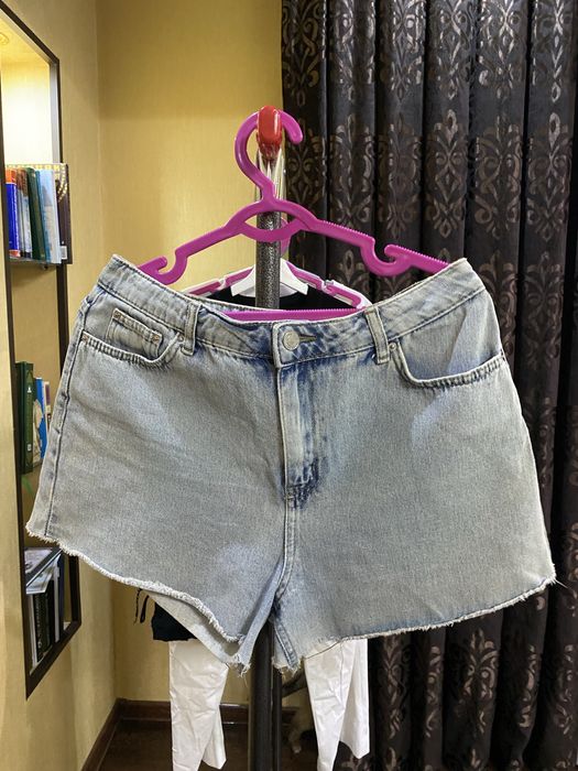 Женские джинсовые шорты KOTON JEANS. Размер 40