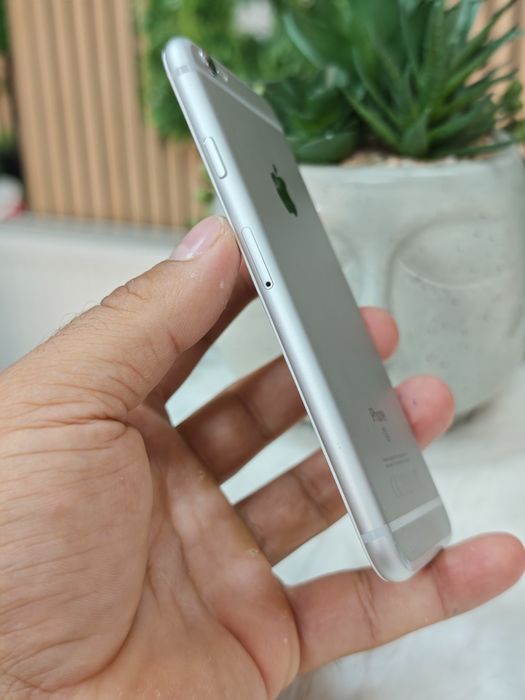 iPhone 6S 100% baterie