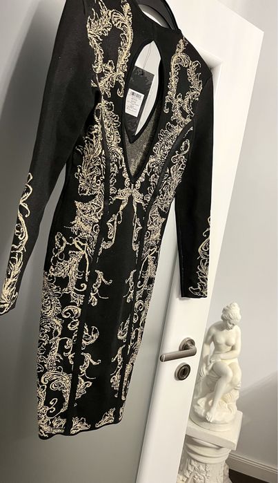 Rochie tip bandage,calitate LUX,material dens,impecabila,noua,eticheta