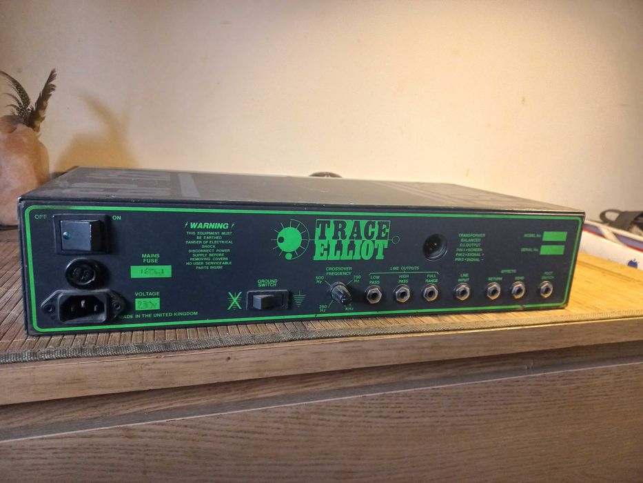 Preamplificator chitara bass, Trace Elliot.