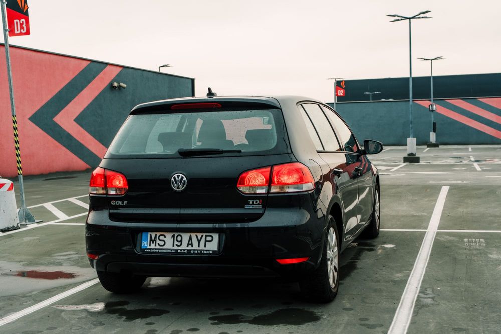VOLKSWAGEN Golf 2011 — imagine 2
