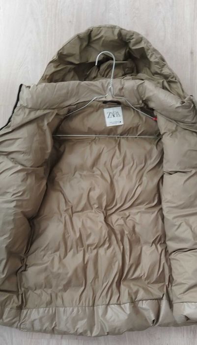 Яке Zara. Цвят маслина. Размер S/М