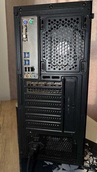 продаютю игровой компьютер