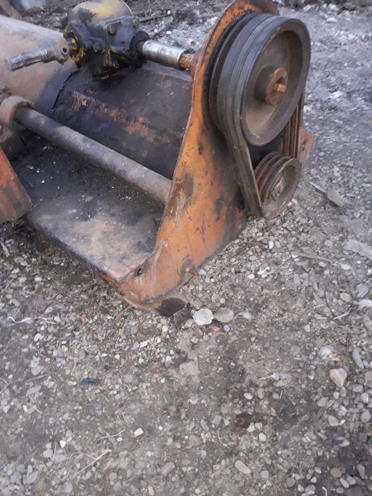 Tocator resturi vegetale