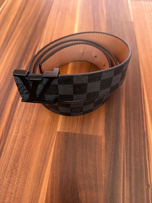 Curea Louis Vuitton