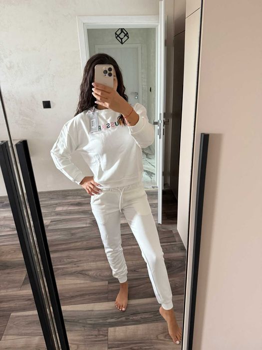 Ново оригинални екипи  Guess