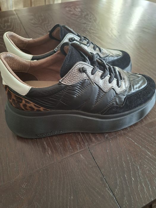 Сникърси WONDERS