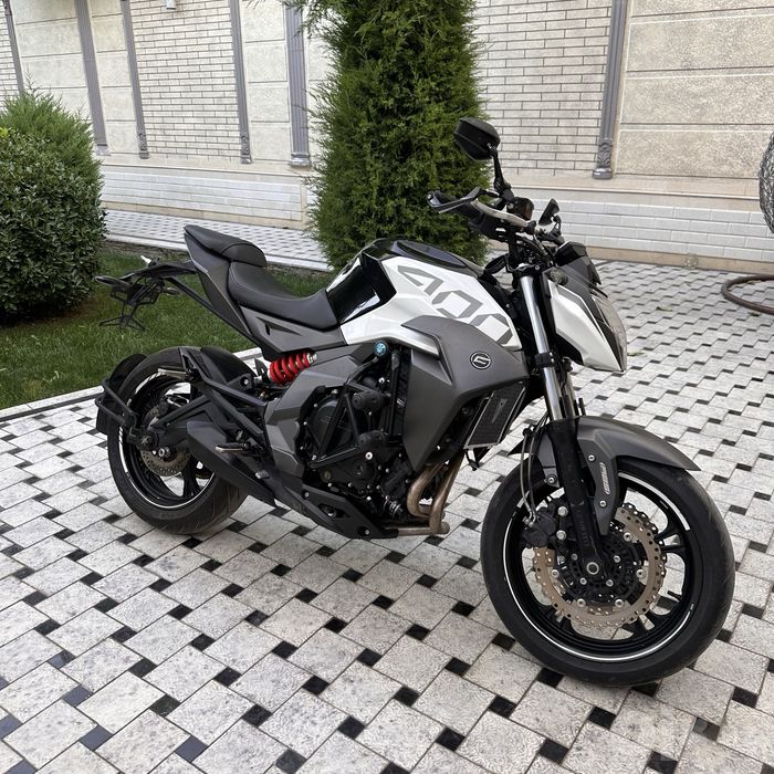 CFMOTO 400 NK ..