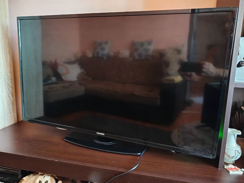 2Tv led Smart  Telefunken și Panasonic diagonala 81cm.
