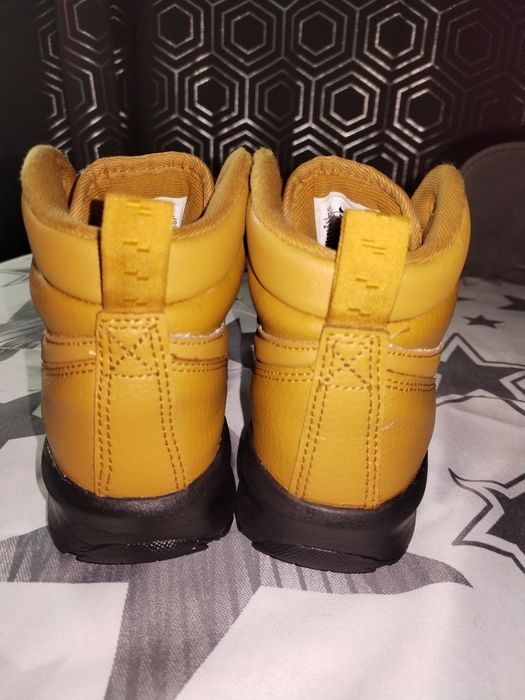 Nike Manoa Leather. Зимни Обувки 31 номер