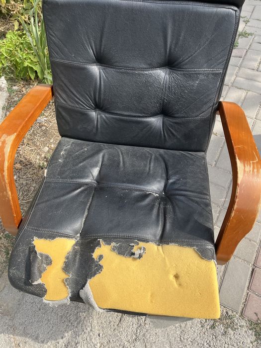 Кресло Краесла надо перешить