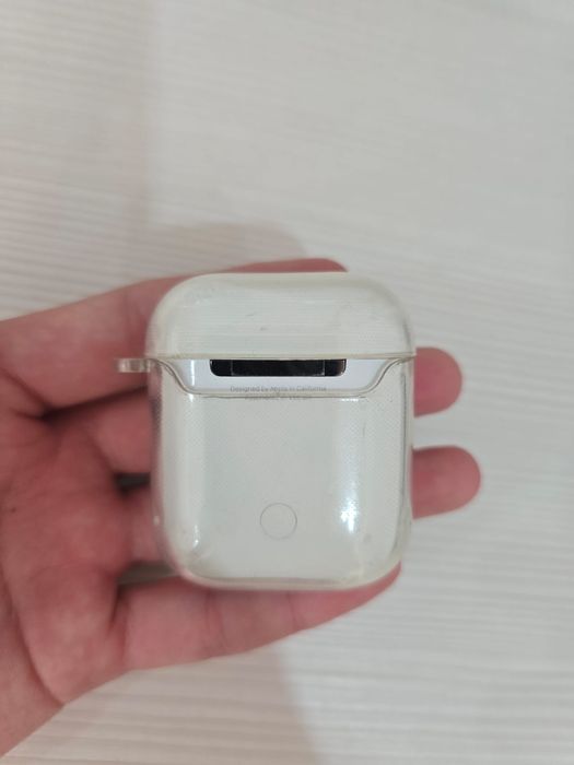 продам AirPods 1