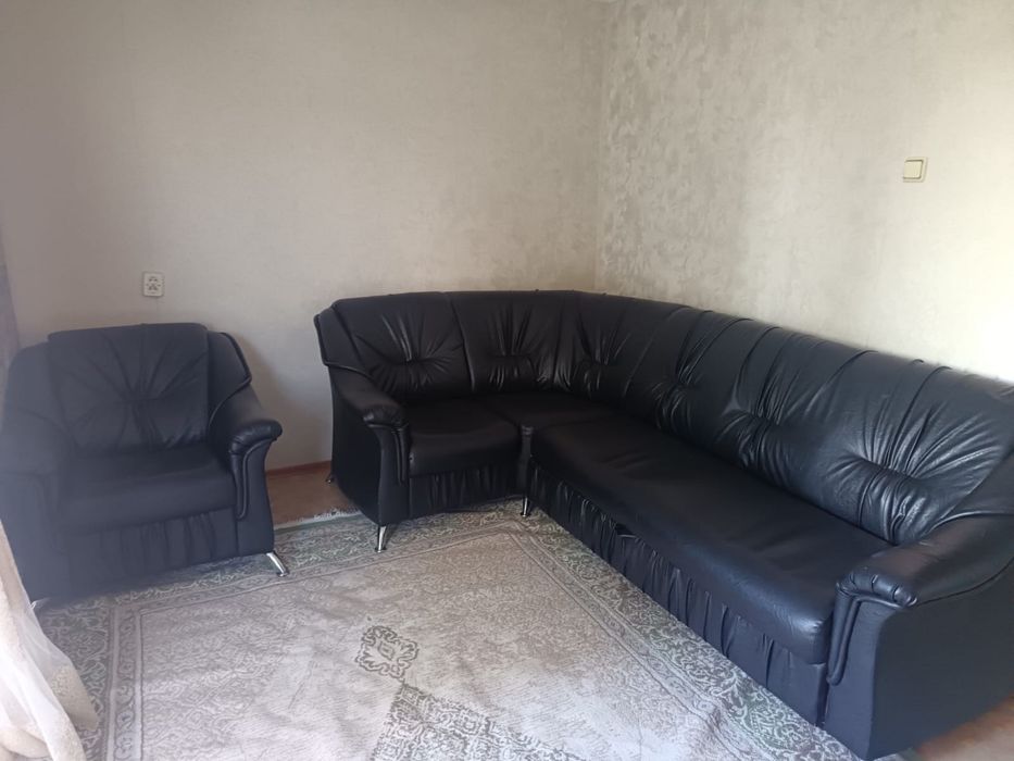 Продам диван и кресло