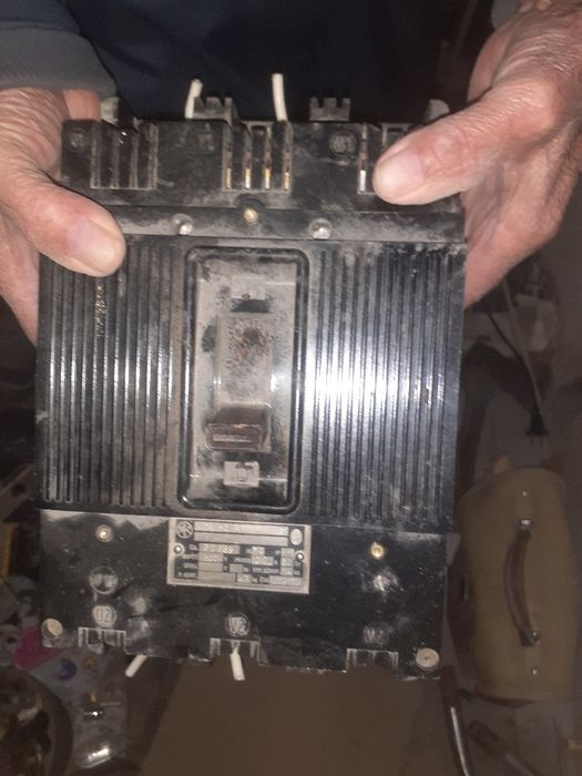 Рубильник автомат