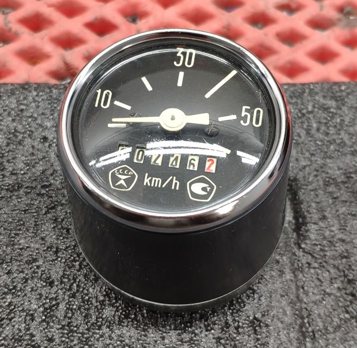 Продам спидометр для мопеда СССР.