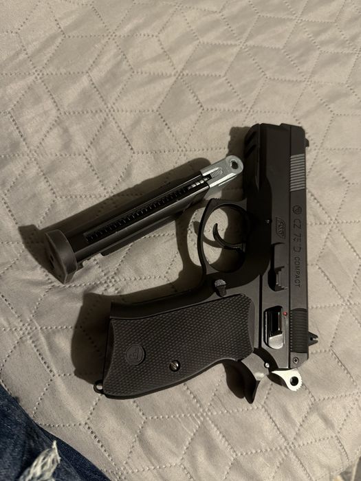Airsoft cz 75d compact