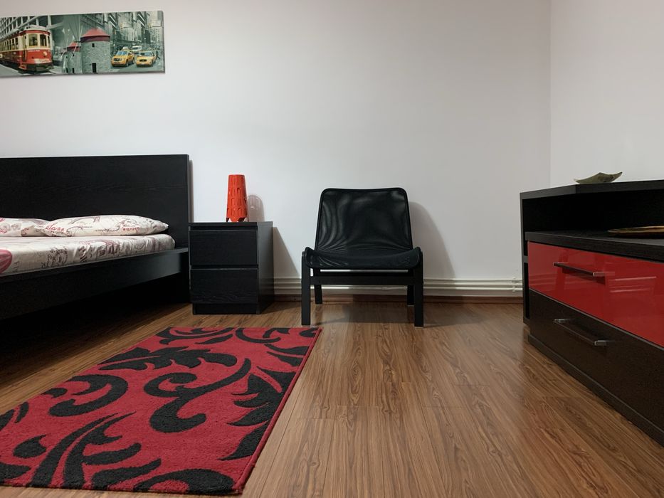 Vand dormitor IKEA complet sau partial impecabil