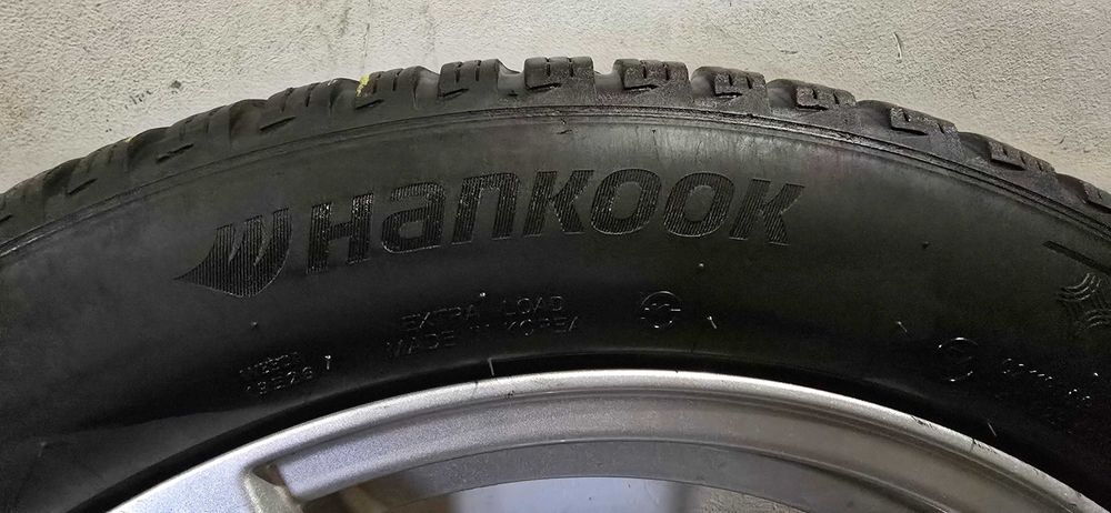 Джанти Alutec 7.5x19 5x114.3 67.1 със зимни гуми Hankook 235/50R19