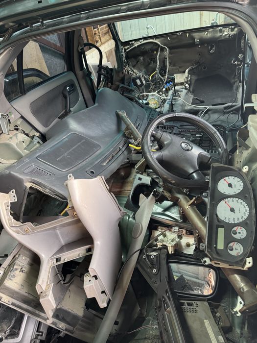 Ниссан Примера p11+  на разбор.