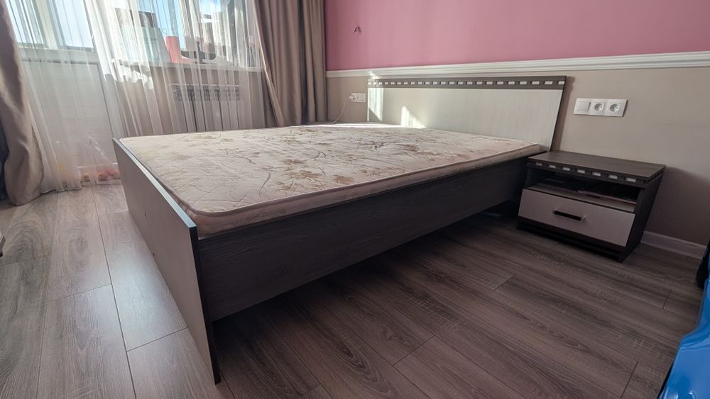 Спальный гарнитур