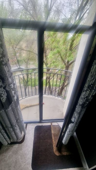 Срочно  Продаётся своя квартира Учтепа 24 квартал