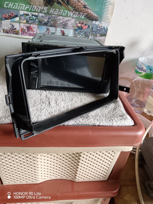 Адапторана рамка и  мултимедия Pioneer за Тойота