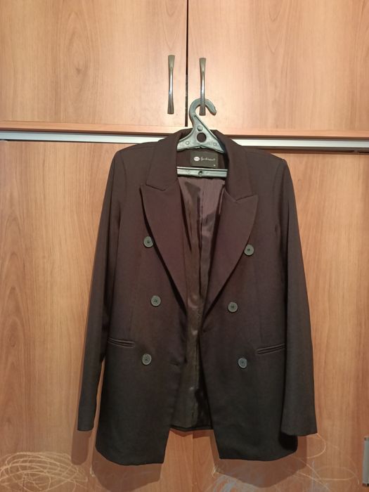 Продам пиджаки 44,46,48р