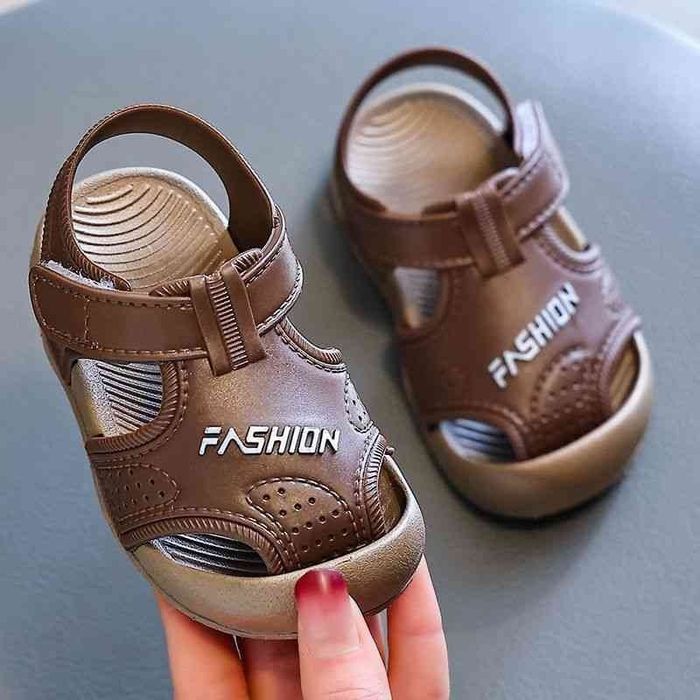 Продаётся босоножки