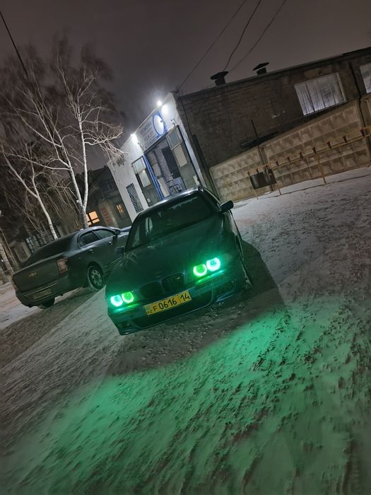 Продам БМВ е39 2.8