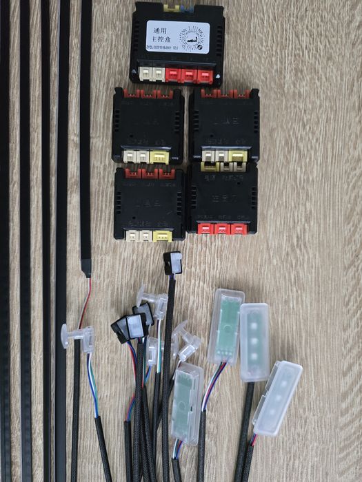 Kit Lumini Ambientale 18in1 cu Benzi Acrilice Symphony RGB Dinamice