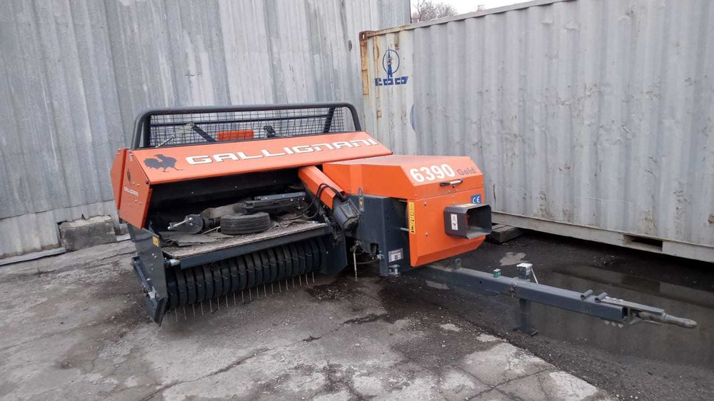 Пресс подборщик тюковой GALLIGNANI 6390 Gold