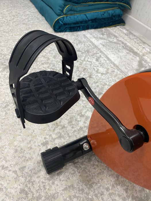 Велотренажер IVI вертикальный