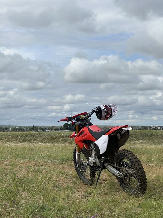 Эндуро 250 кубов