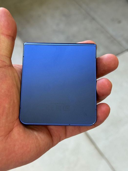 Samsung Z Flip 7 256 гв